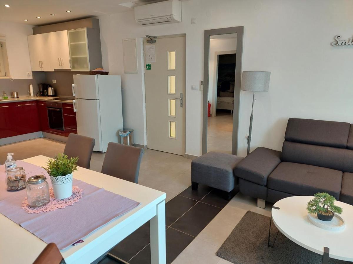 Gavza Dream View Apartment Cres Exterior photo